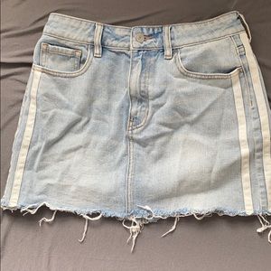 💙pacsun light wash denim skirt 💙